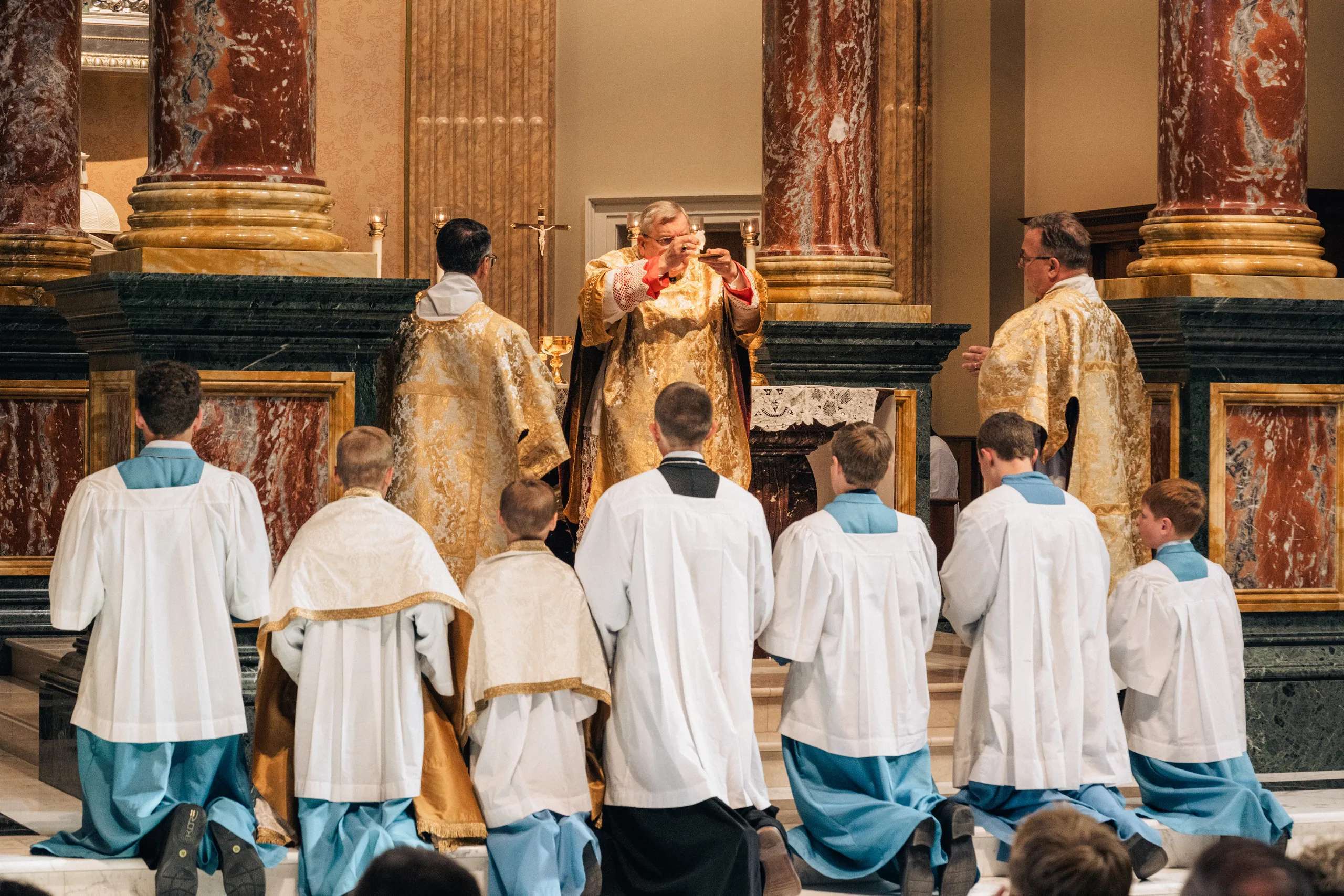 Cardinal Raymond Burke celebrates the Liturgy of the Eucharist during Mass on the Solemnity of the Most Sacred Heart of Jesus June 12. Credit: CatholicVote / Samantha Casper